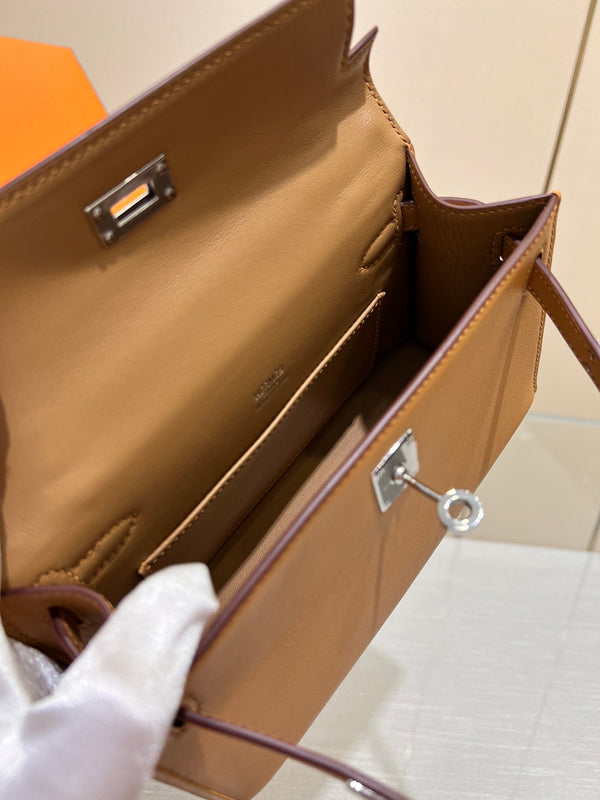 HM KELLY POCHETTE 22CM BROWN SWIFT SILVER HARDWARE