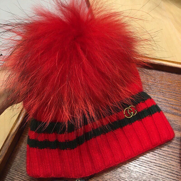 SET SCIARPA E CAPPELLO IN LANA E CASHMERE ROSSO CILIEGIA 945029 