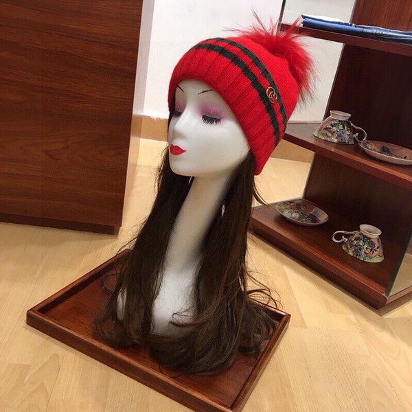 SET SCIARPA E CAPPELLO IN LANA E CASHMERE ROSSO CILIEGIA 945029 