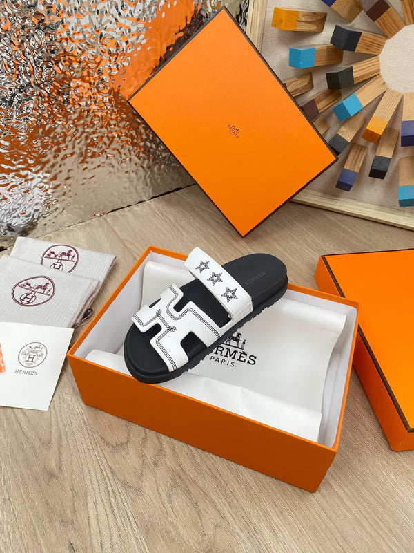 chypre sandal white black calfskin black thread embroidered