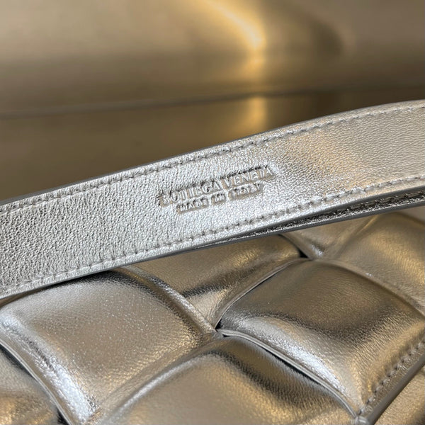 MINI CASSETTA 18 IN PELLE D'AGNELLO ARGENTO