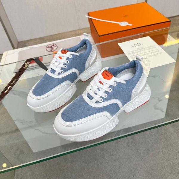 Sneaker HM Giga 50 in tela azzurra, pelle di capra bianca e arancione