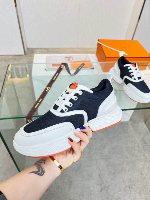 Sneaker HM Giga 50 in tela blu navy, pelle di capra bianca e arancione