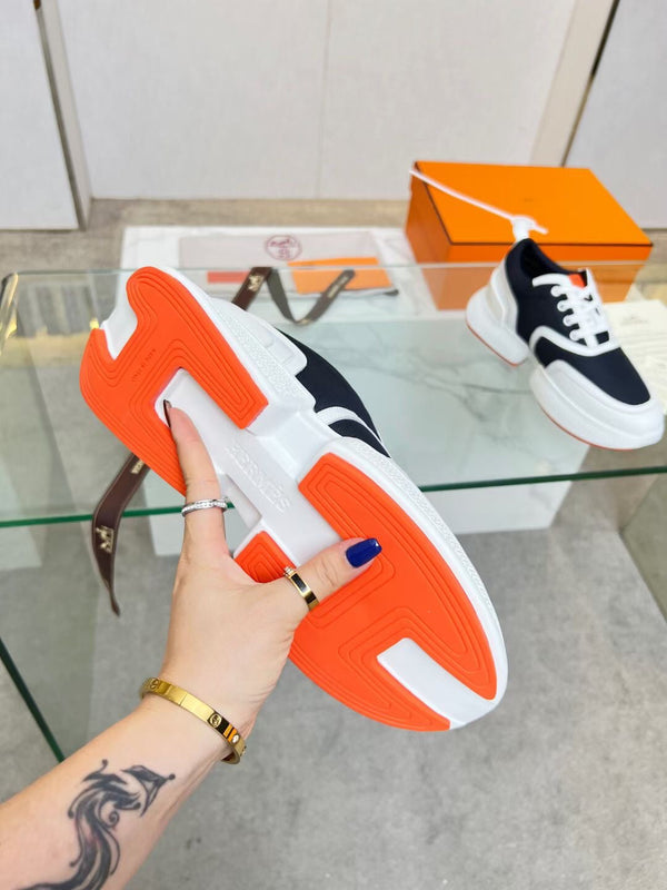 Sneaker HM Giga 50 in tela blu navy, pelle di capra bianca e arancione