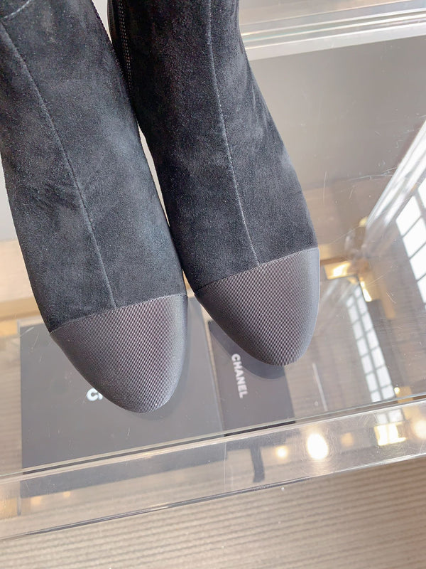 CC Low-Cut Logo Ankle Boots 50mm Black Suede Frabic 464557