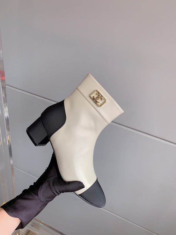 CC Low-Cut Logo Ankle Boots 50mm Black White Sheepskin Frabic 464559