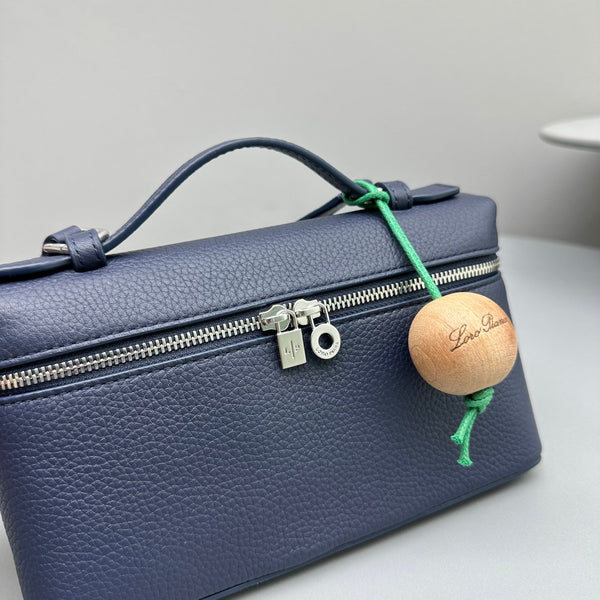 Extra Pocket L19 Navy Cowhide Shw