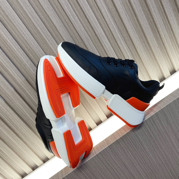 GIGA SNEAKER IN PELLE DI VITELLO NERA LUCIDA