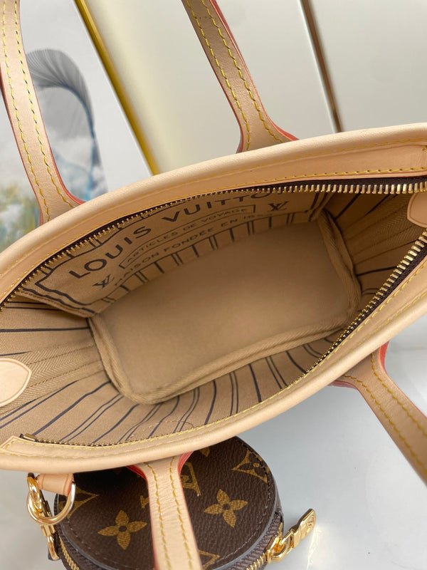 NEVERFULL BB 24 TELA MONOGRAM MARRONE E RIFINITURE IN PELLE, FERRAMENTA ORO