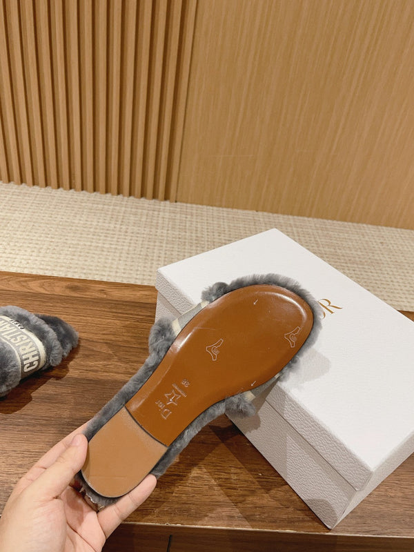 CD Dway Slide Grey Fleece Lining And Canvas Fabric