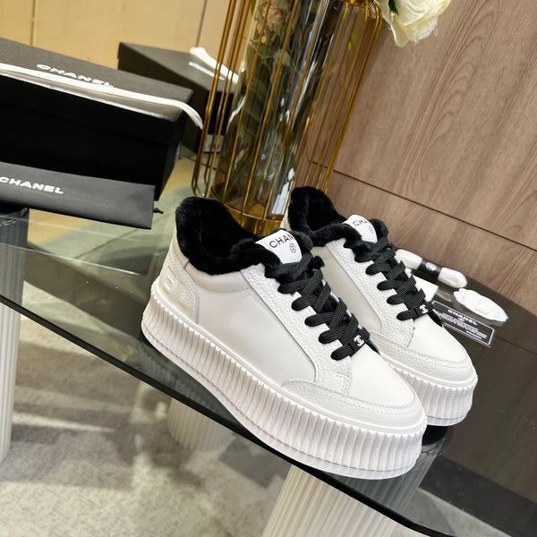CC Sneaker White Black Cowhide With Fleece Lining 944562