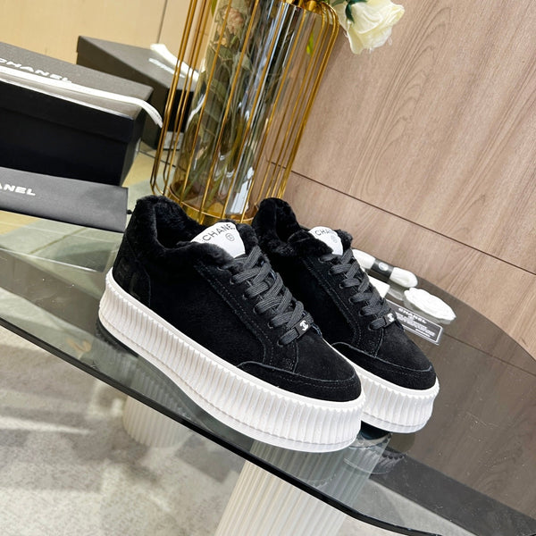 CC Sneaker Black Suede With Fleece Lining 944565