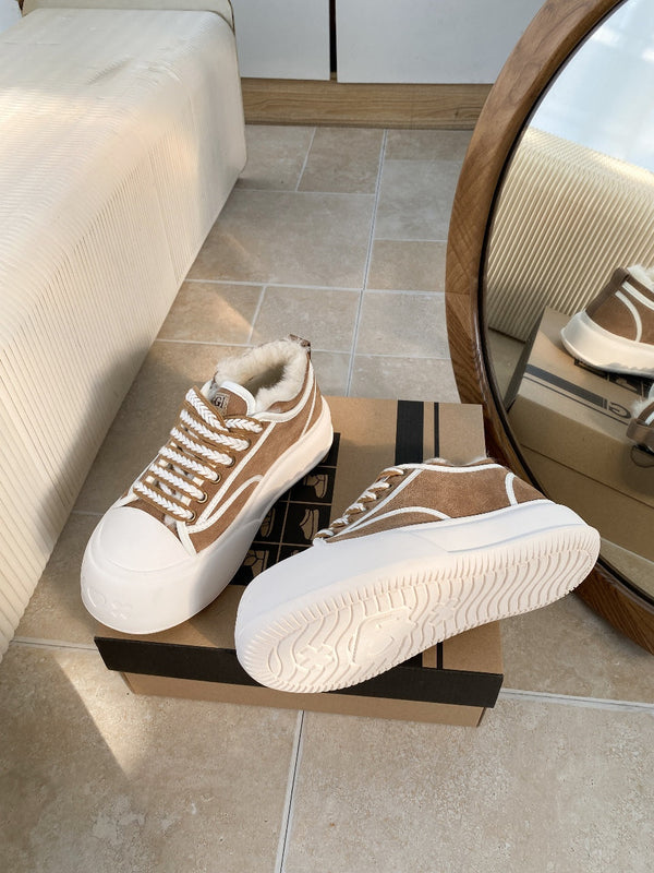 UGG Casual Sports Sneakers Brown White Suede Wool Rubber 512824