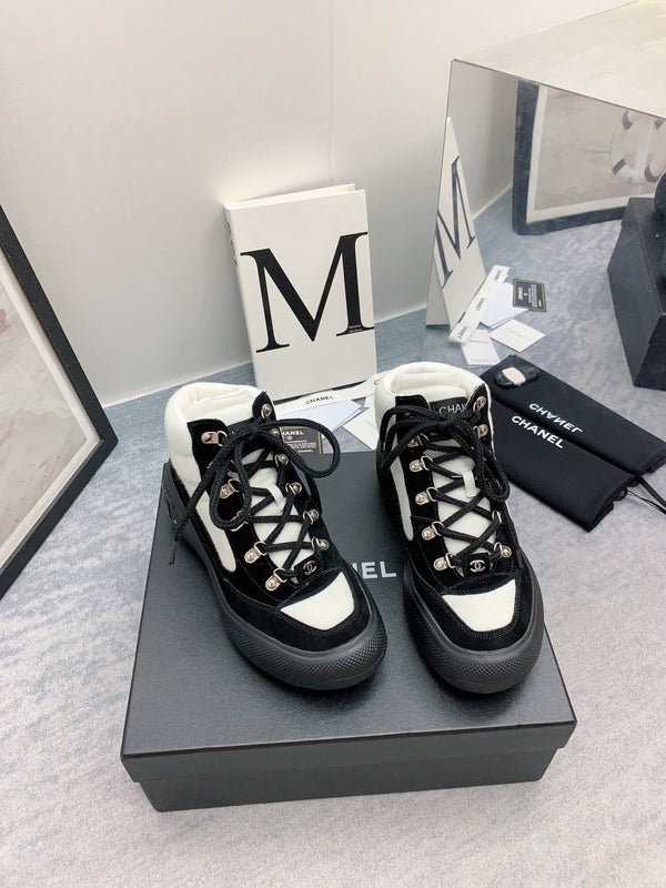 CC Sneaker Boots In White Mix Black Suede 148777