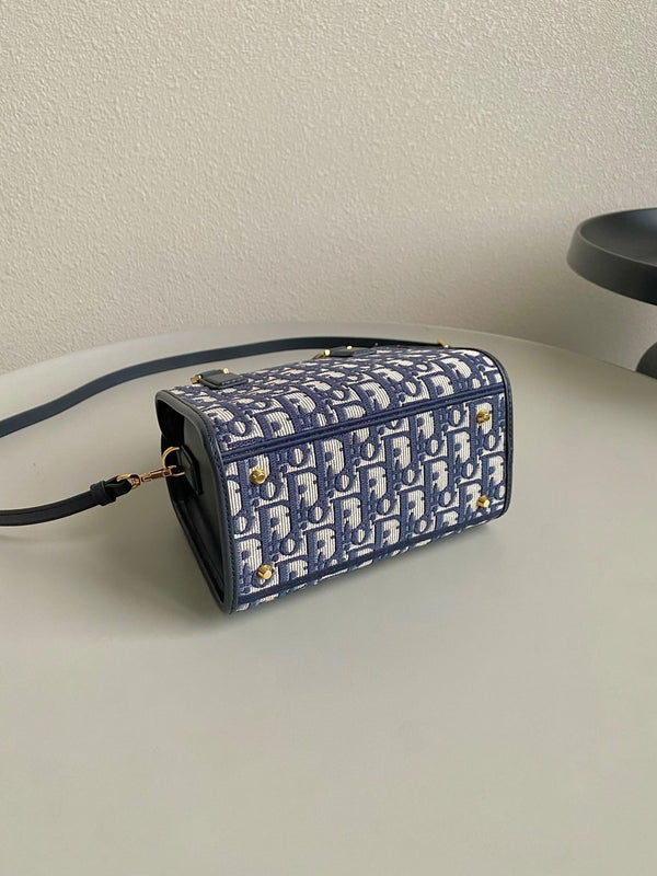 BOSTON 20 HANDBAG IN BLUE OBLIQUE JACQUARD