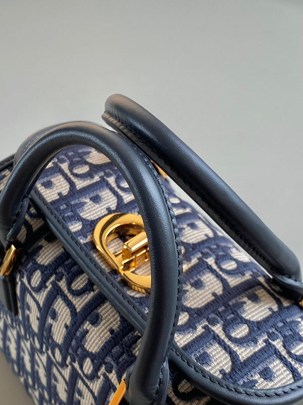 BOSTON 20 HANDBAG IN BLUE OBLIQUE JACQUARD