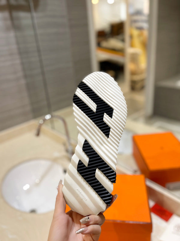 HM Fun Sneaker In Black Mesh Fabric And Lambskin  983010