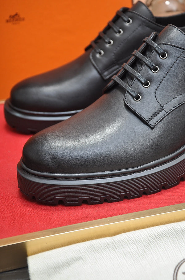 SCARPA DA TRAMPING HM DANIEL IN PELLE DI VITELLO NERA