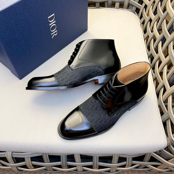 CD HOMME STIVALETTO CON LACCI IN PELLE DI VITELLO NERO