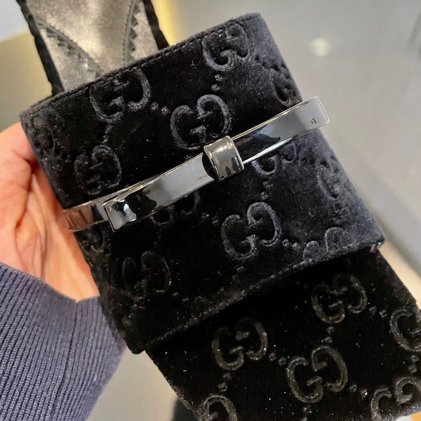 SANDALI CON TACCO ALTO IN VELLUTO GG CON BELLISSIMI DETTAGLI CON LOGO NERO