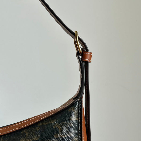 TRIOMPHE 31 BLACK PATTERN CALFSKIN