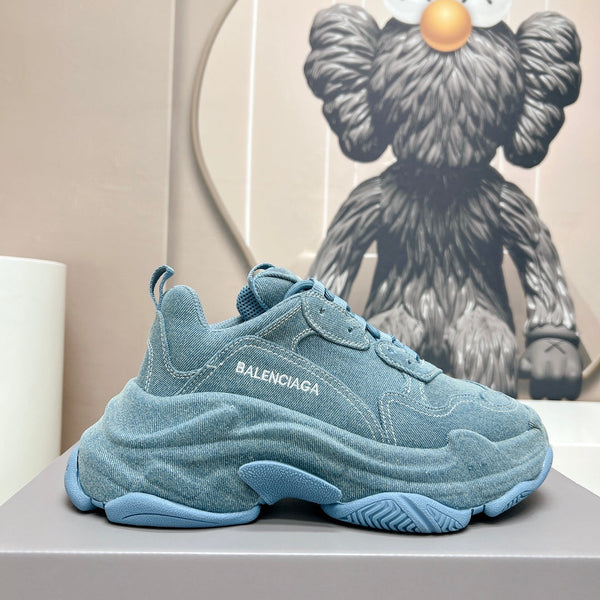 TRIPLE S SNEAKER IN BLUE DENIM