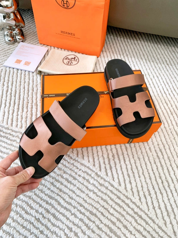 HM Chypre Sandal Shimmery Orange Pink Lambskin  963506