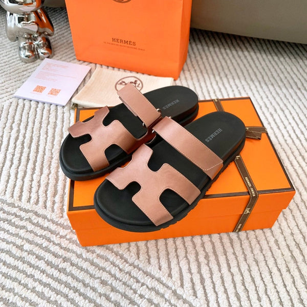 HM Chypre Sandal Shimmery Orange Pink Lambskin  963506