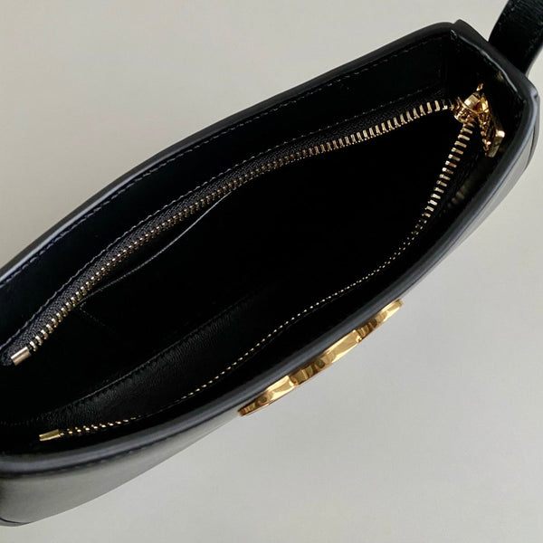 TRIOMPHE 22 BLACK CALFSKIN