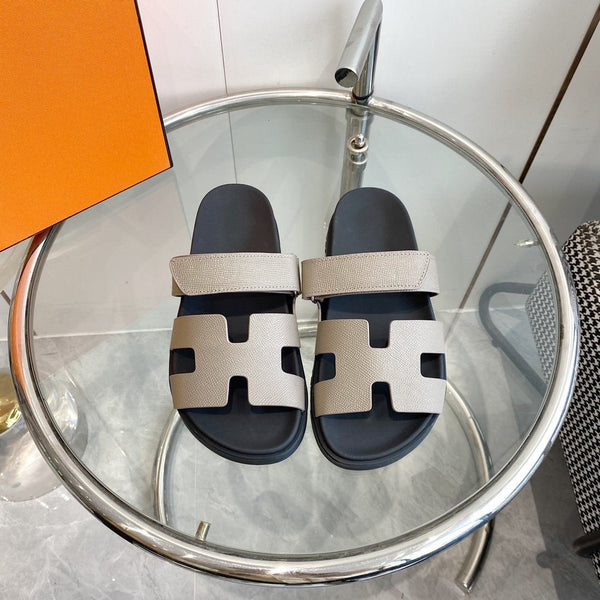 Sandalo EPSOM CYPRUS in pelle grigia