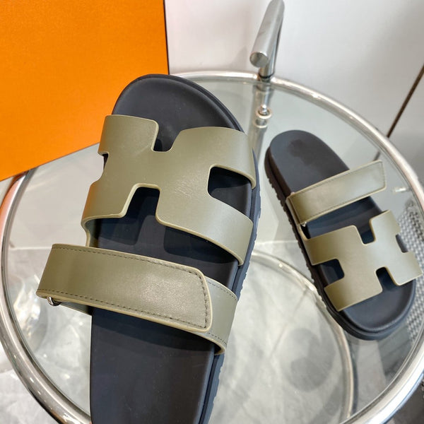 Sandalo Cipro in pelle di vitello color argilla mastice