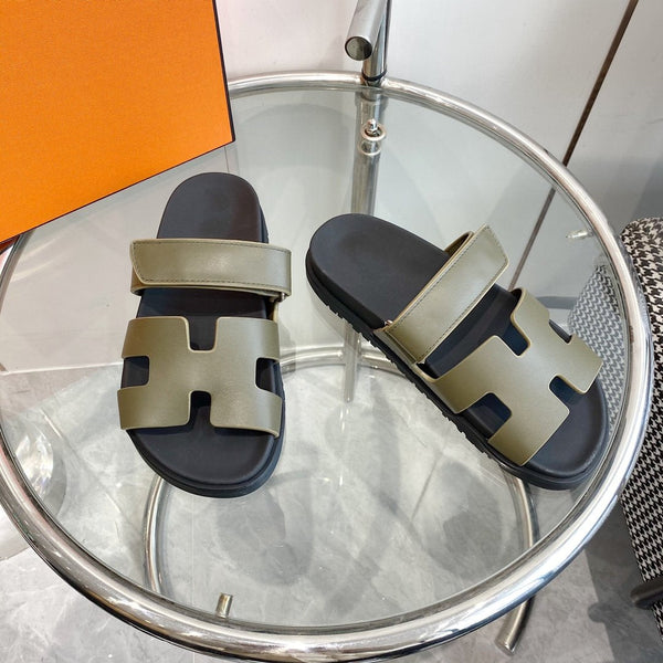 Sandalo Cipro in pelle di vitello color argilla mastice