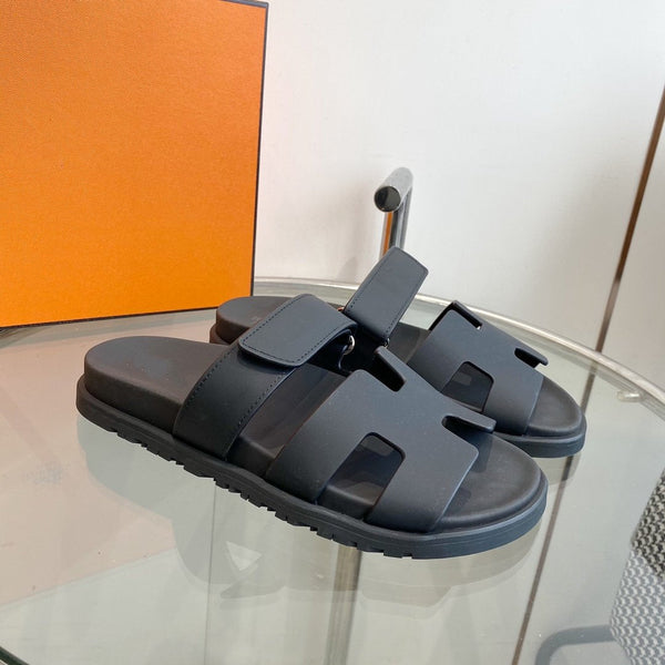 Sandalo Cyprus in pelle di vitello mastice nero