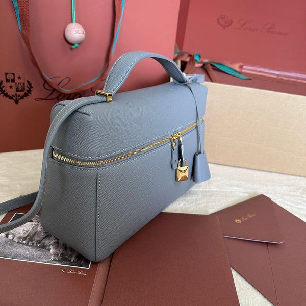 BORSA EXTRA L27 IN PELLE DI VITELLO LISCIA GRIGIO FRESCO CON FERRAMENTA ORO