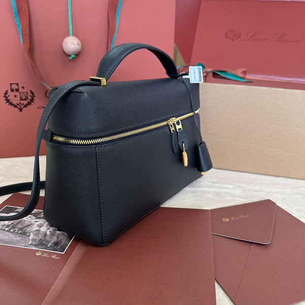 BORSA EXTRA L27 IN PELLE DI VITELLO MARTELLATA NERA CON FERRAMENTA ORO