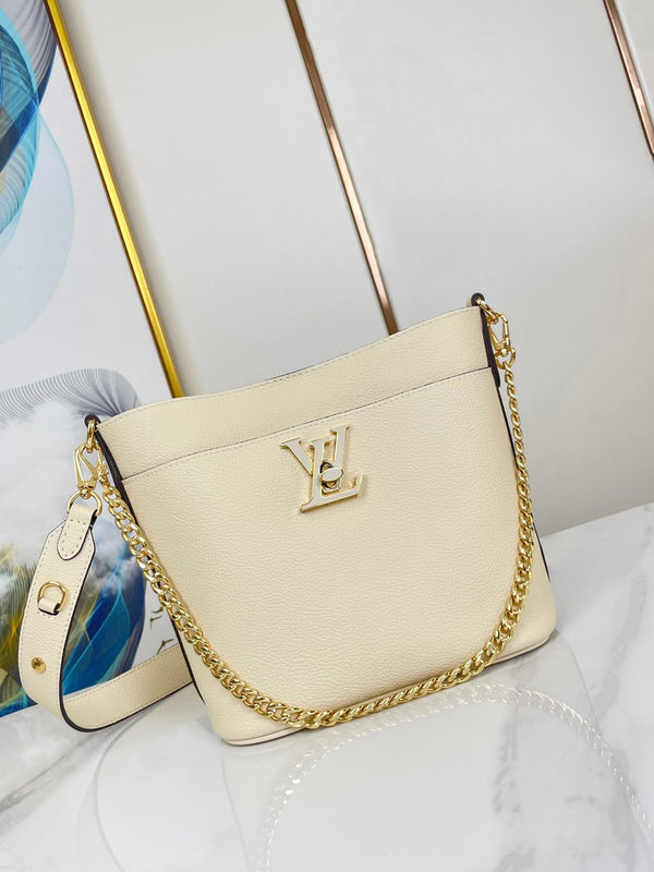 LOCK AND WALK 20 IN PELLE DI VITELLO GRANULATA CREMA CON FERRAMENTA ORO