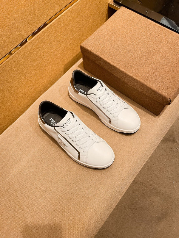 PRA SNEAKER IN WHITE CALFSKIN WITH GLOSSY GOLDEN