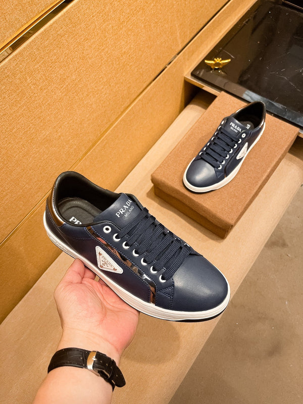 PRA SNEAKER IN NAVY BLUE CALFSKIN WITH GLOSSY GOLDEN