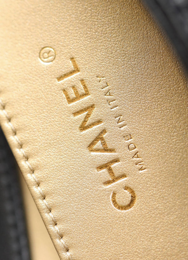 cc 24s mini flap bag 20cm black lambskin pearl ball