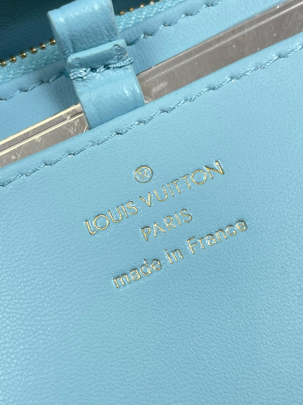 GO-14 MM 23 IN PELLE DI AGNELLO TRAPUNTATA BLU CIELO CON FERRAMENTA ORO