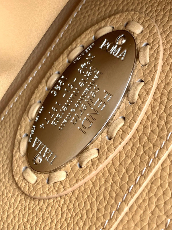 Borsa Peekaboo ISeeU Petite 20 Pelle marrone chiaro Shw 