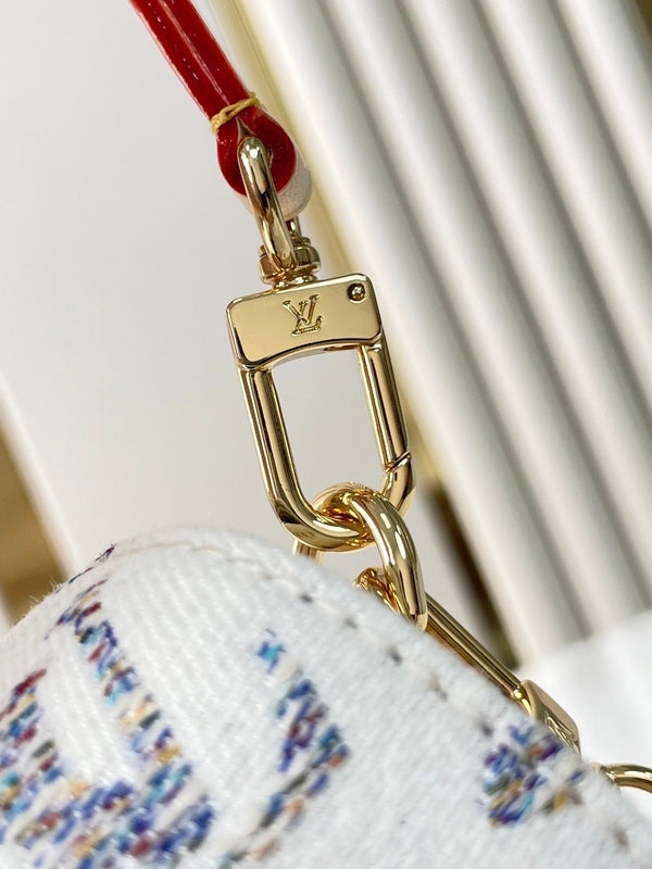 PORTAFOGLIO CON CATENA IVY 23 IN TESSUTO JACQUARD MONOGRAM BIANCO CON FERRAMENTA ORO