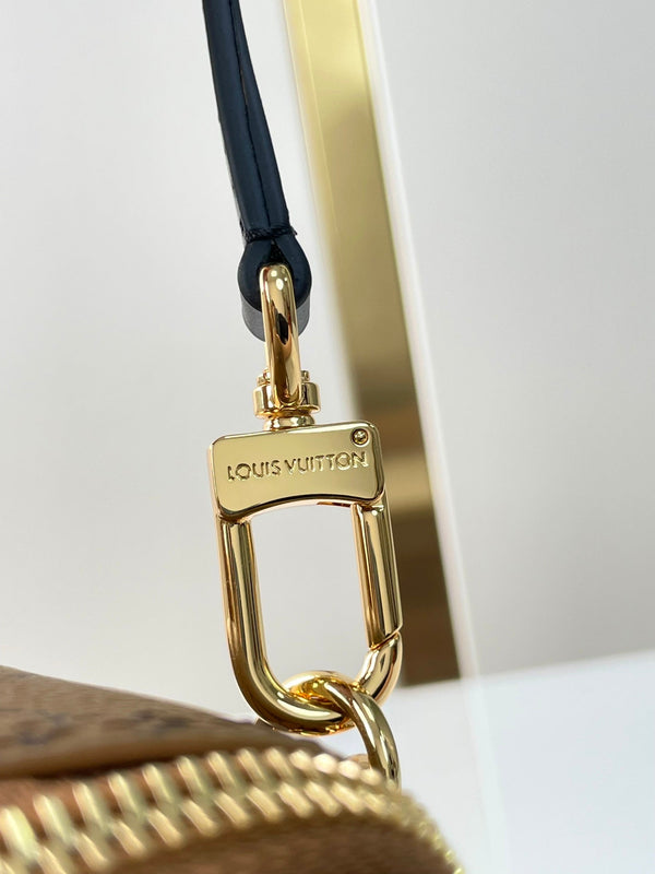 PER QUALSIASI COSA 14 IN TELA ROVESCIATA CON MONOGRAMMA MARRONE E FERRAMENTA ORO