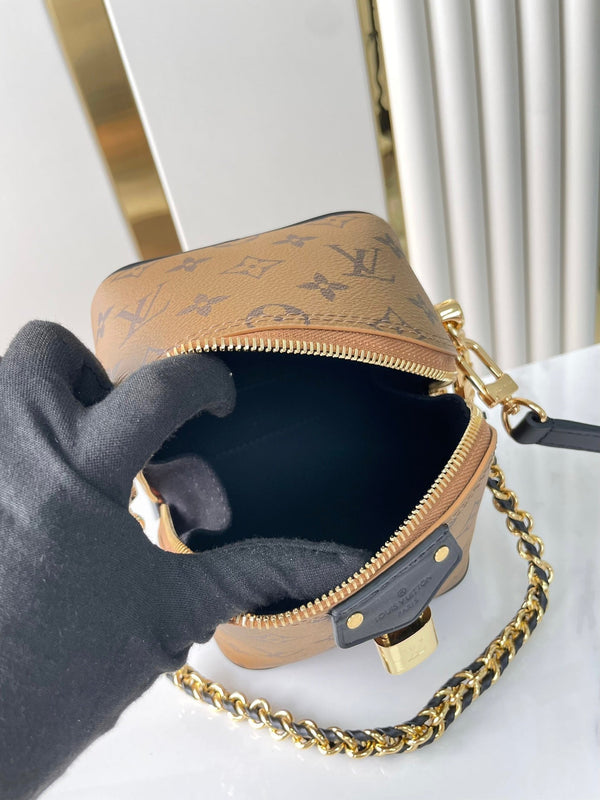 PER QUALSIASI COSA 14 IN TELA ROVESCIATA CON MONOGRAMMA MARRONE E FERRAMENTA ORO