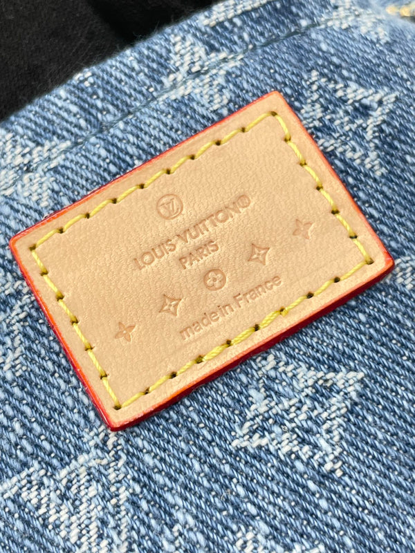 CROISSANT 25 IN DENIM MONOGRAM BLU