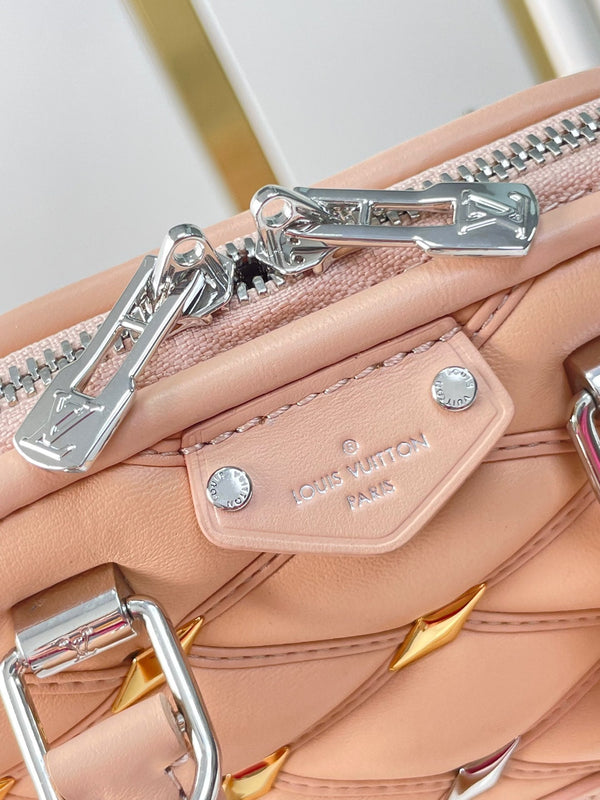 NANO ALMA 18 IN PELLE DI AGNELLO TRAPUNTATA BEIGE TOSCANO, FERRAMENTA ORO E ARGENTO