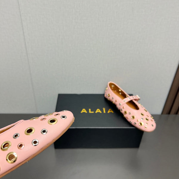 SCARPE MARY JANE ALAIA IN PELLE DI AGNELLO ROSA CHIARO CON FERRAMENTA IN ARGENTO E ORO