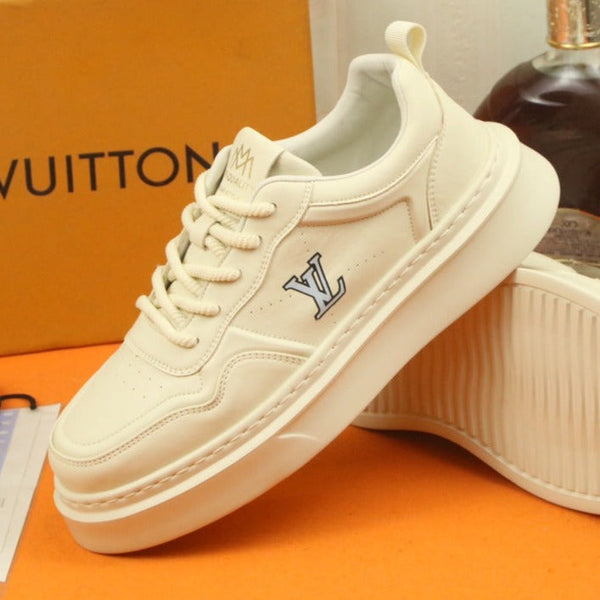 LV TRAINER IN BEIGE CREAM CALFSKIN AND GREY LOGO