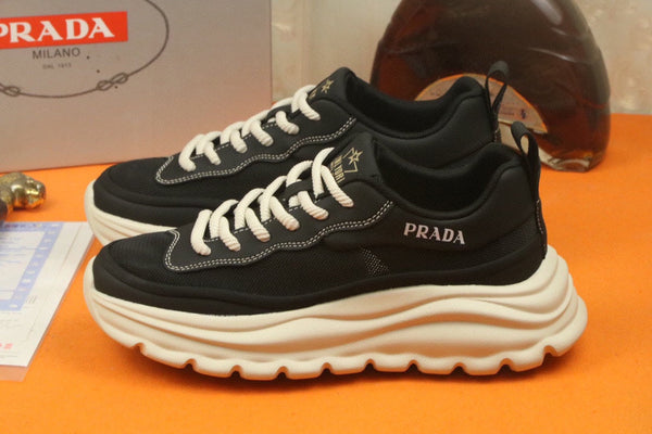 PRA SNEAKER IN BLACK CALFSKIN AND BREATHABLE MESH