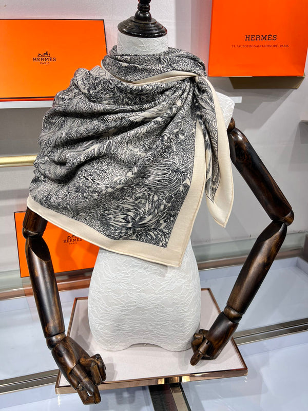 Scarf 135 CM Black White Cashmere And Silk